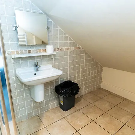 Apartment 461 Shirley Road Hall B28 8ql Birmingham