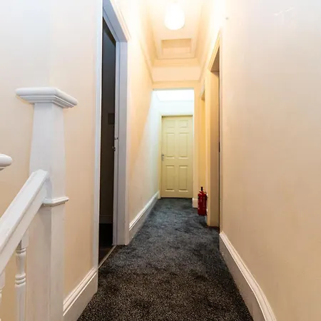 461 Shirley Road Hall B28 8ql Apartment Birmingham